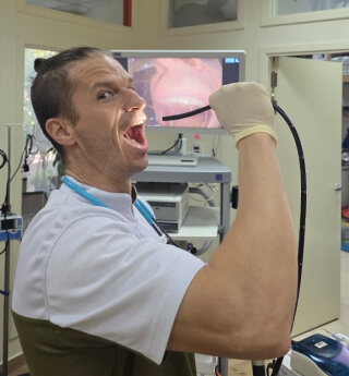 Dr Vasilios